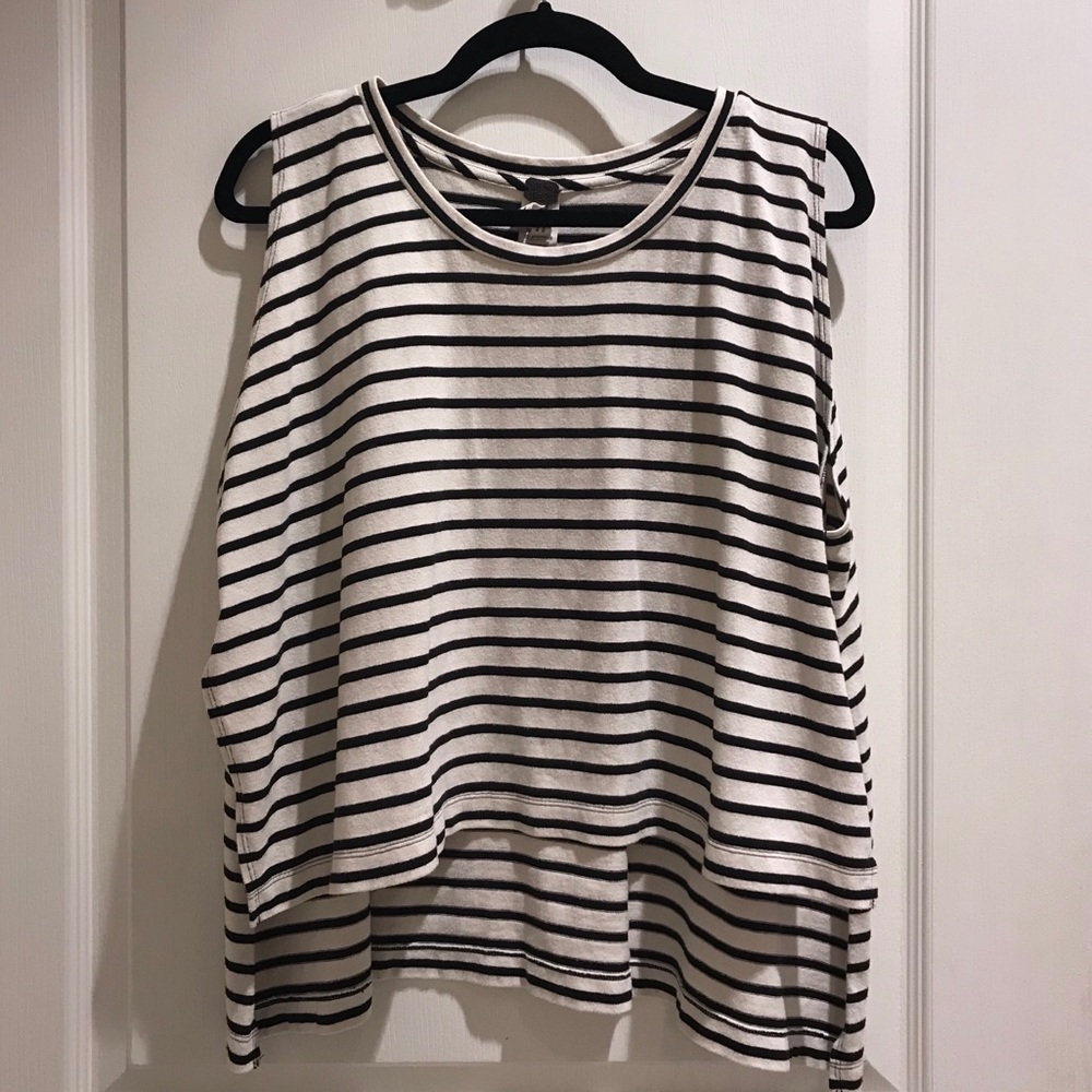 Free People Tank - Picture 2 of 5